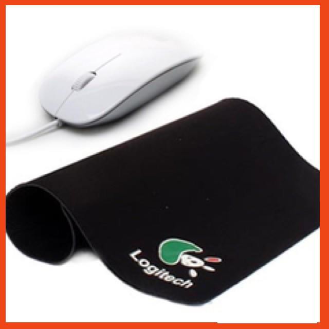 Tấm lót chuột chĩnh hãng Logitech 22 x 18cm | BigBuy360 - bigbuy360.vn