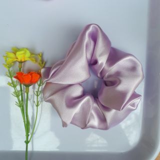 Khách sỉ - Cột tóc vải Scrunchies lụa tơ cao cấp ( y hình)