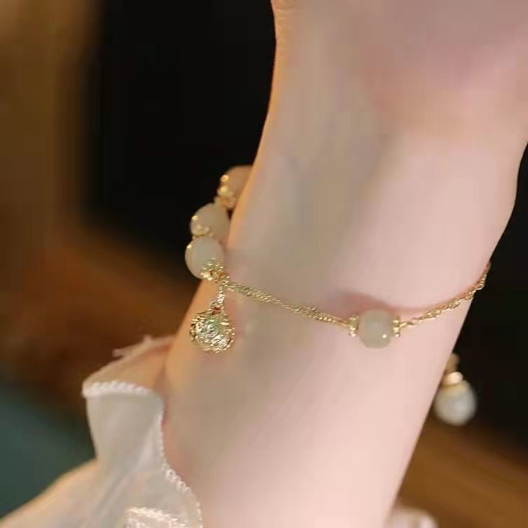 Vòng Tay Hetian Yu bell sense of sense Mới Nhẹ Nhàng Có Chuông Sang Trọng Cho Nữ