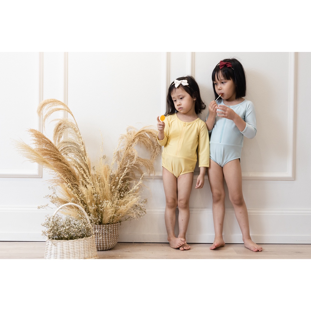 Moana Swimsuit 22 Macro & Micro