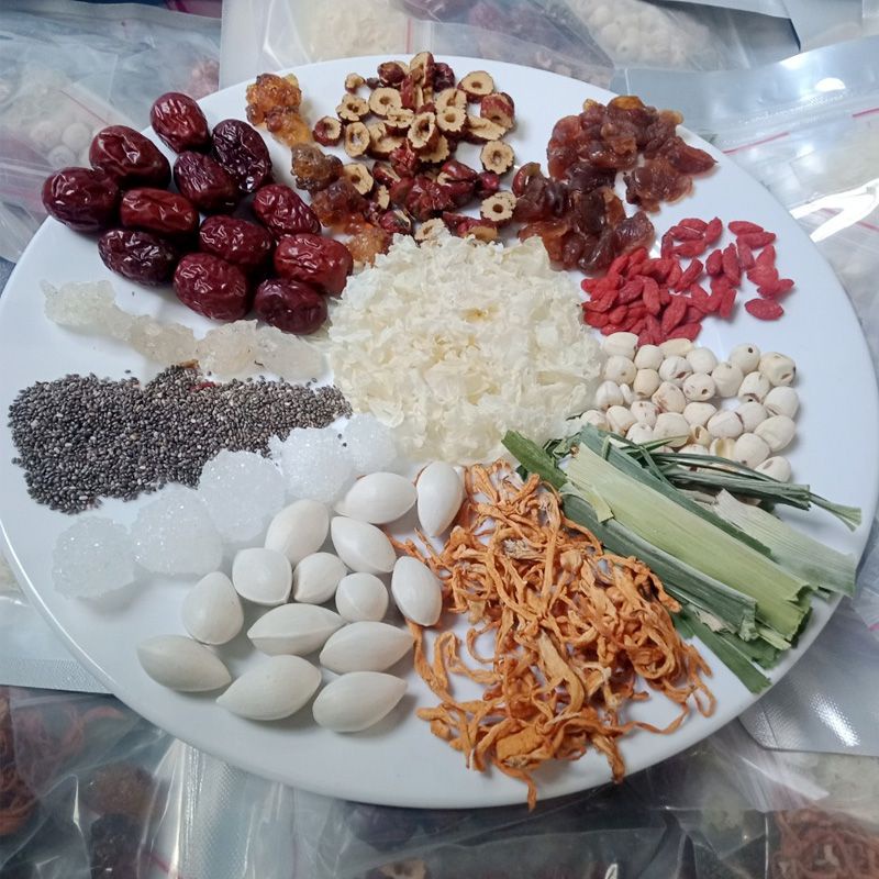 Lá dứa khô  làm nguyên liệu nấu chè dưỡng nhan