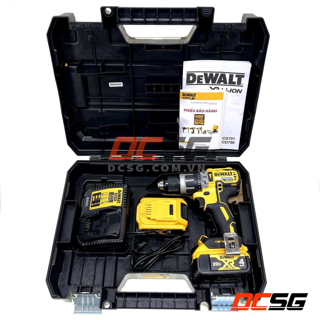Máy khoan búa và vặn vít dùng pin 18V/ 20Vmax DEWALT DCD796M2-B1 | DCSG