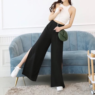 Quần loe xẻ vạt kiểu dáng hiện đại phong cách