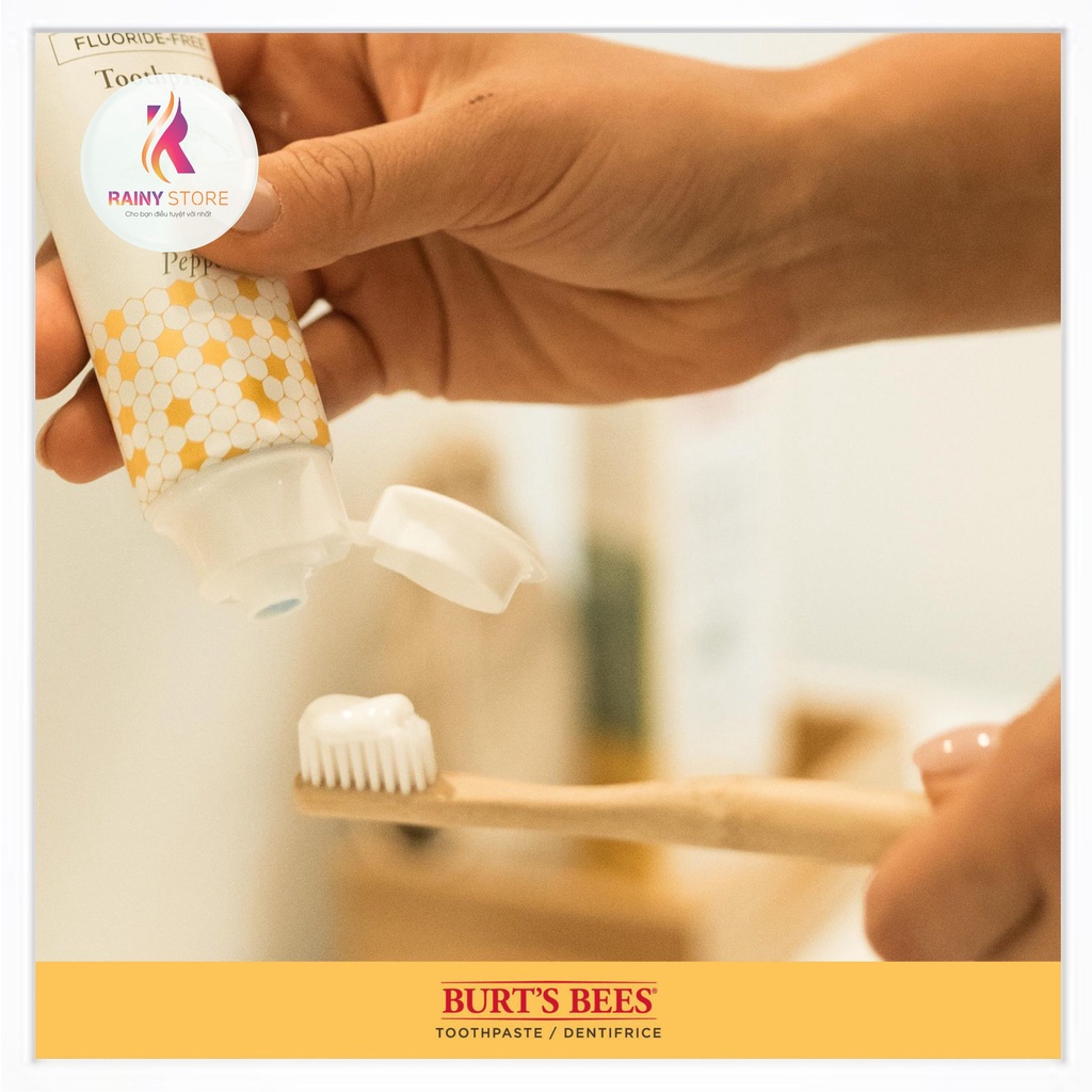 Kem đánh răng tự nhiên Burt's Bees Purely White 105ml