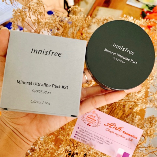 Phấn phủ Innisfree Mineral UV Whitening Pact SPF24/PA+++ mẫu mới 2019