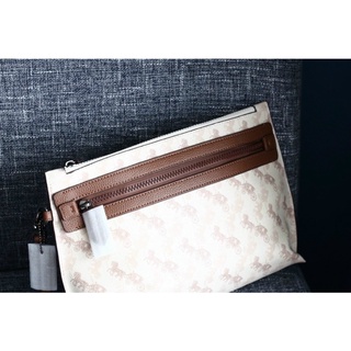 Túi C0ach Clutch đơn giản cá tính