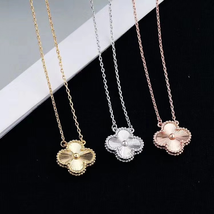 Dây Chuyền Mạ Vàng 18K Mặt Hình Cỏ Bốn Lá Thời Trang Cho Nữ