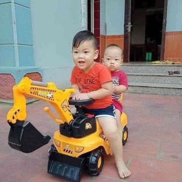 Xe cần cẩu trẻ em
