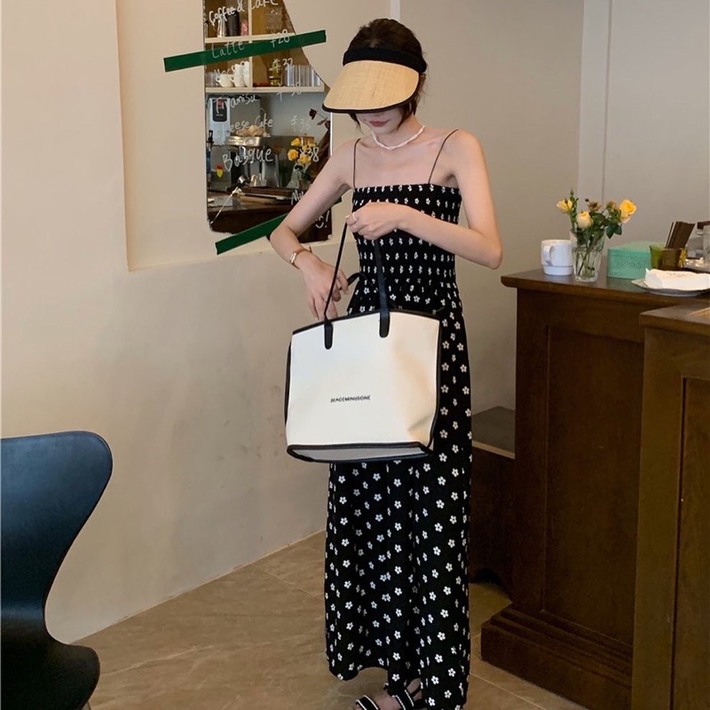 LITTLE DAISY DREESS  Đầm maxi hai dây bông hoa nhỏ màu đen trắng