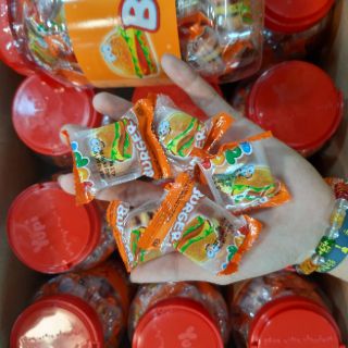 Kẹo Dẻo Hamburger YUPI (hủ 36 viên)