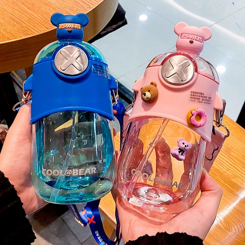 Bình Nước Nhựa Có Ống Hút Hình Gấu Bạo Lực Dễ Thương 2022
