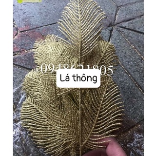 Cành lá trang trí oản tết