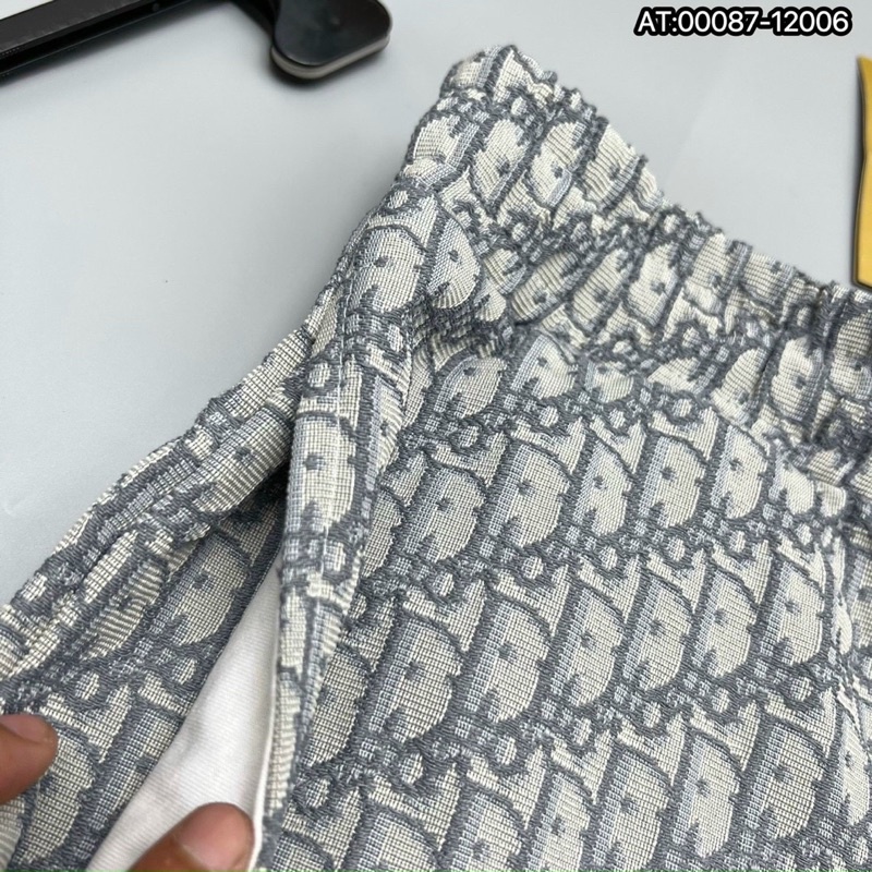 🇻🇳NEWW ARRIVALS🇻🇳 Siêu Phẩm quần ngố Di.or vân vân Neww 2 màu sẵn hàng cao cấp !!