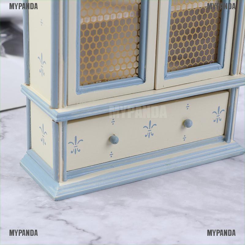 Mô hình tủ bếp màu trắng tỉ lệ 1:12 dùng trang trí nhà búp bê