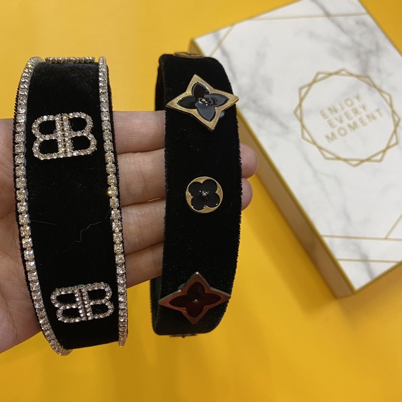 Bờm tóc nhung, bờm đính hạt các mẫu hottrend diện áo dài