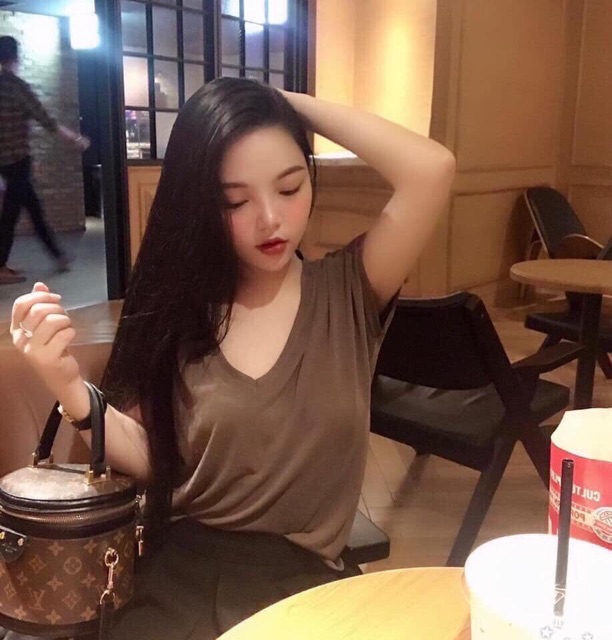 Áo Cổ Tim Nữ 🎁 FREESHIP 🎁 Giảm Giá 20k Khi Nhập [KIRKAO01] Áo Dáng Rộng | BigBuy360 - bigbuy360.vn