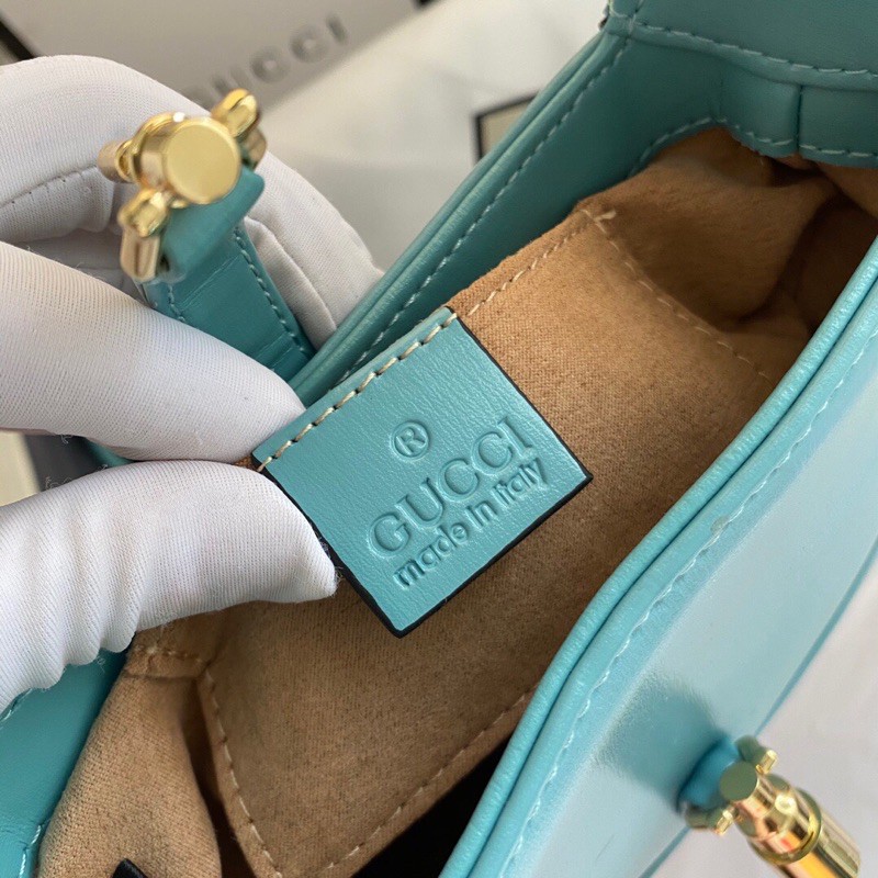 Túi xách thời trang nữ GUCCI = GC mini da thật cao cấp, thiết kế tiện lợi, có thể xách tay, đeo vai hoặc đeo chéo.