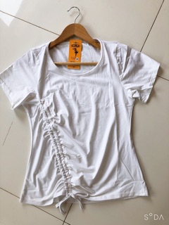 áo thun nữ rút dây eo bên sườn cá tính