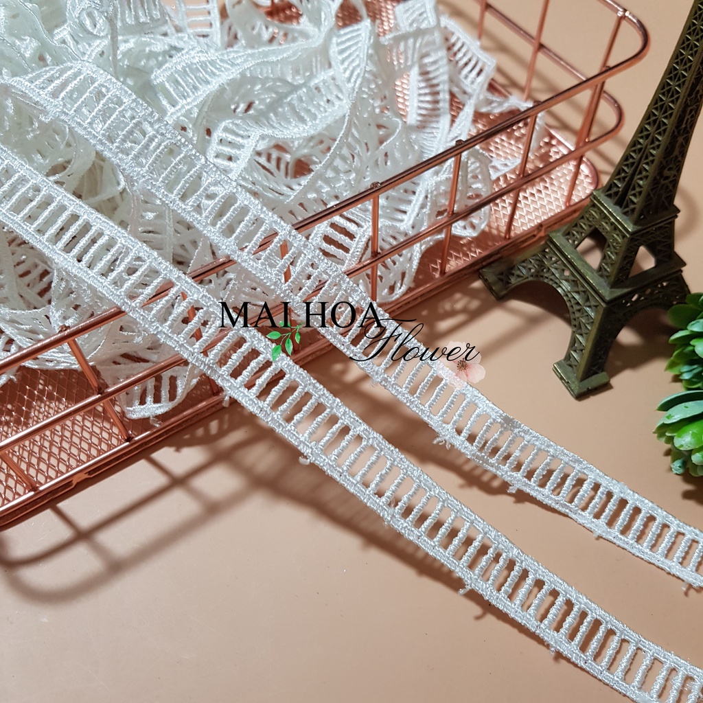 RC15 Cuộn 20 mét ren viền váy áo ren chỉ trắng hình thang dùng may đồ rộng 1.5cm Maihoaflower