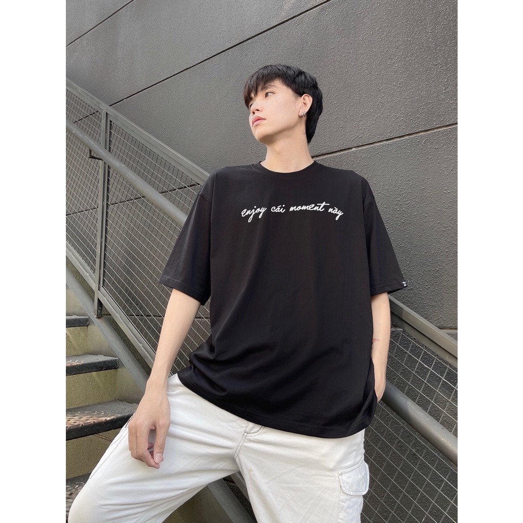 Áo thun Teeworld Enjoy cái moment này T-shirt Trắng Đen Form Rộng Unisex Nam Nữ