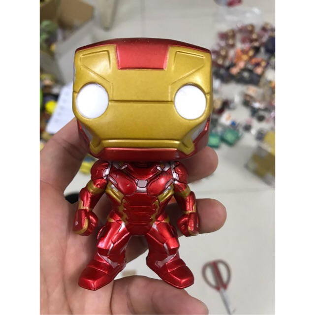 Đồ chơi Funko Clark Kent 625
