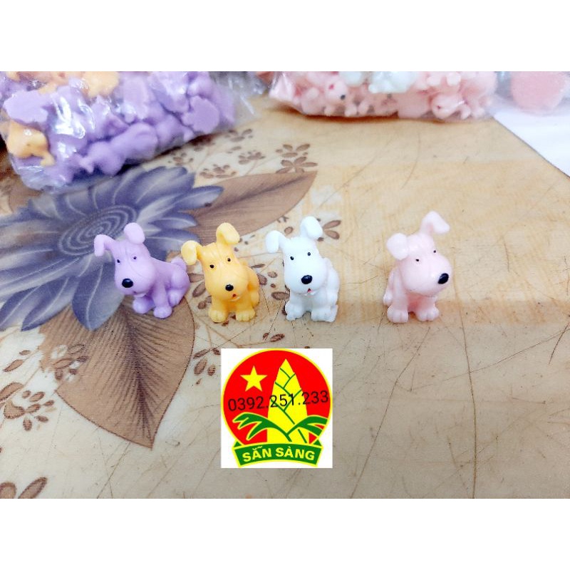 Mô hình con chó trang trí mô hình