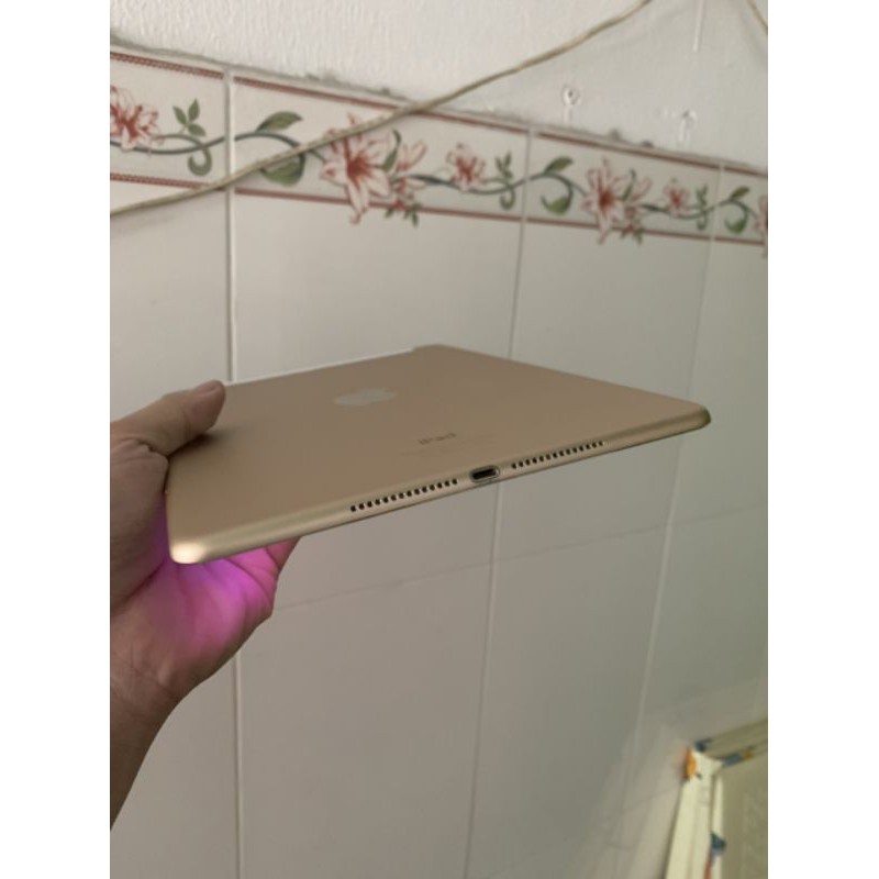 ( Xả hàng ) Máy tính bảng Ipad Air 2 bộ nhớ 32GB wifi 4G màu Gold Zin Đẹp/ Giao hàng toàn Quốc | BigBuy360 - bigbuy360.vn