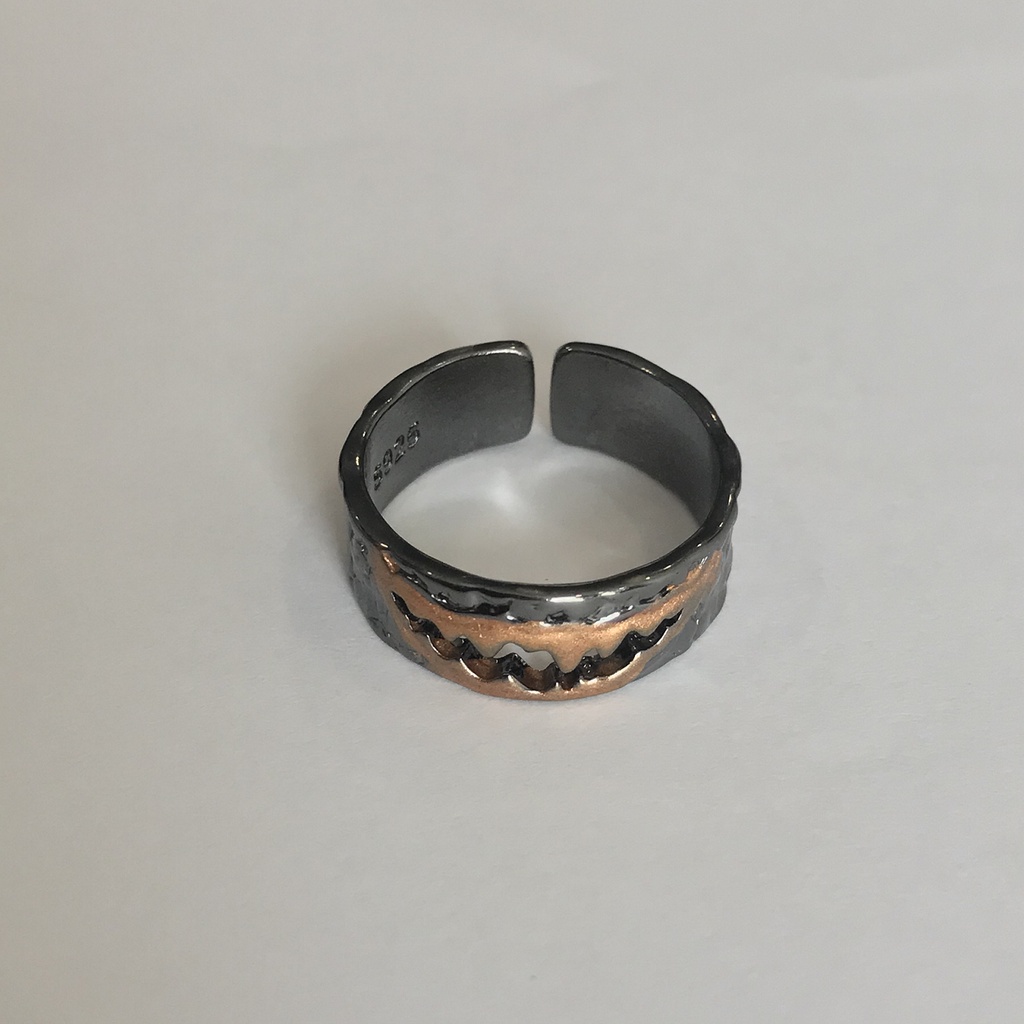 Nhẫn nam nữ tròn Merin Accessories màu bạc thời trang chất Titan đẹp đơn giản không gỉ - Nhẫn Joker