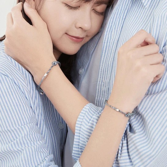 Set 2 Vòng Tay Dây Thừng Xâu Hạt Nam Châm Thời Trang Cho Cặp Đôi