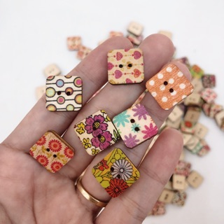 Set 10 nút gỗ in hoa vintage