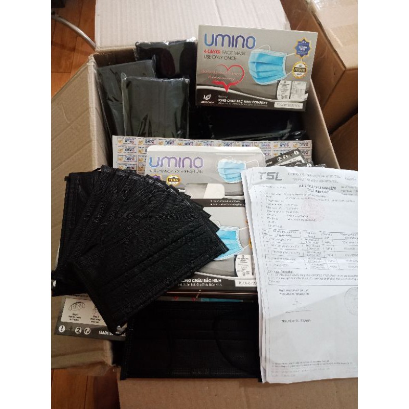 (Giảm giá) Hộp khẩu trang màu đen 4 lớp siêu hiếm | BigBuy360 - bigbuy360.vn
