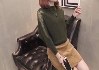 áo len cánh rơi phối ren