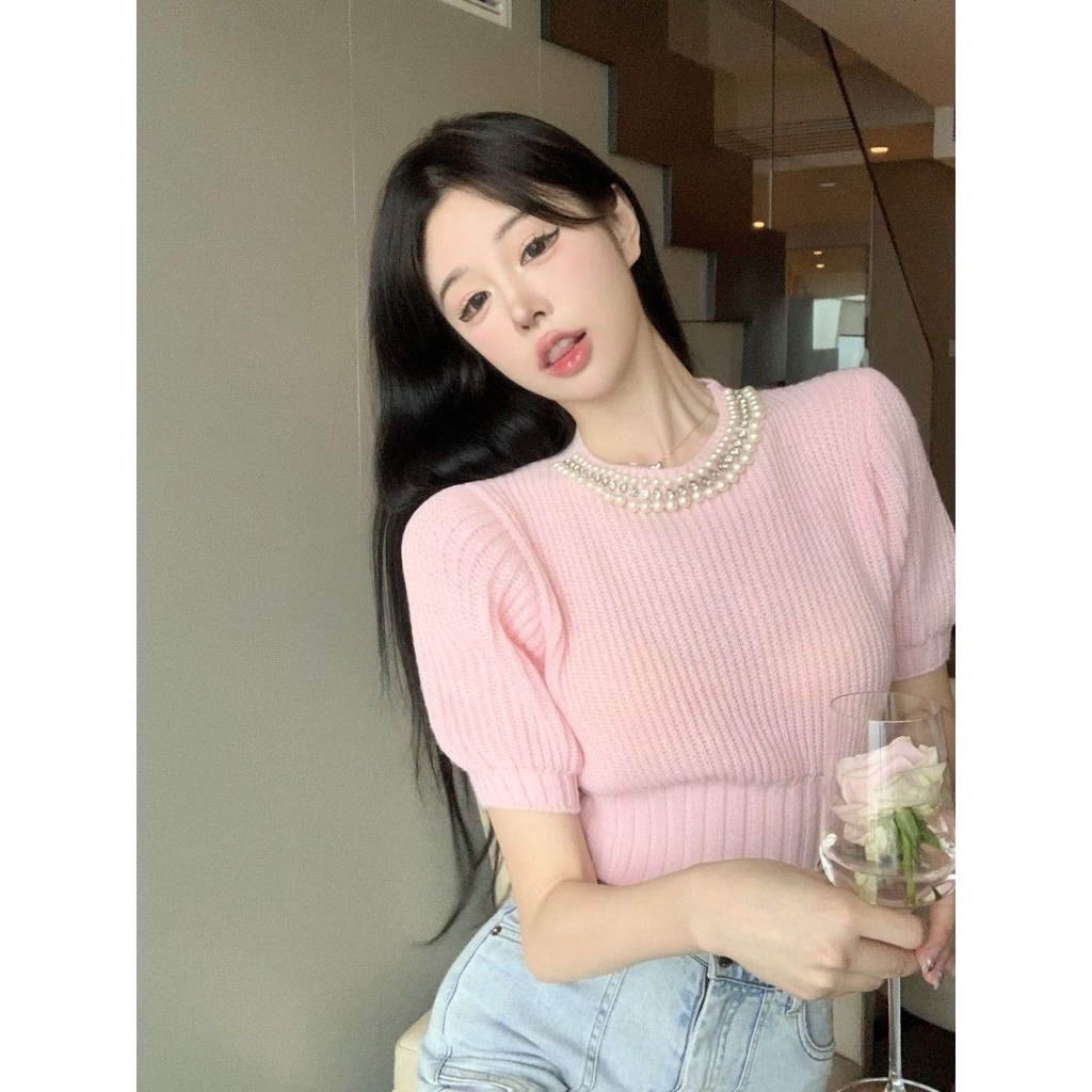 Jiashucheng Áo Sweater Ngắn Tay Đính Hạt Màu Hồng Thiết Kế Mùa Xuân Ngọt Ngào Khí Chất Niche Eo Hẹp