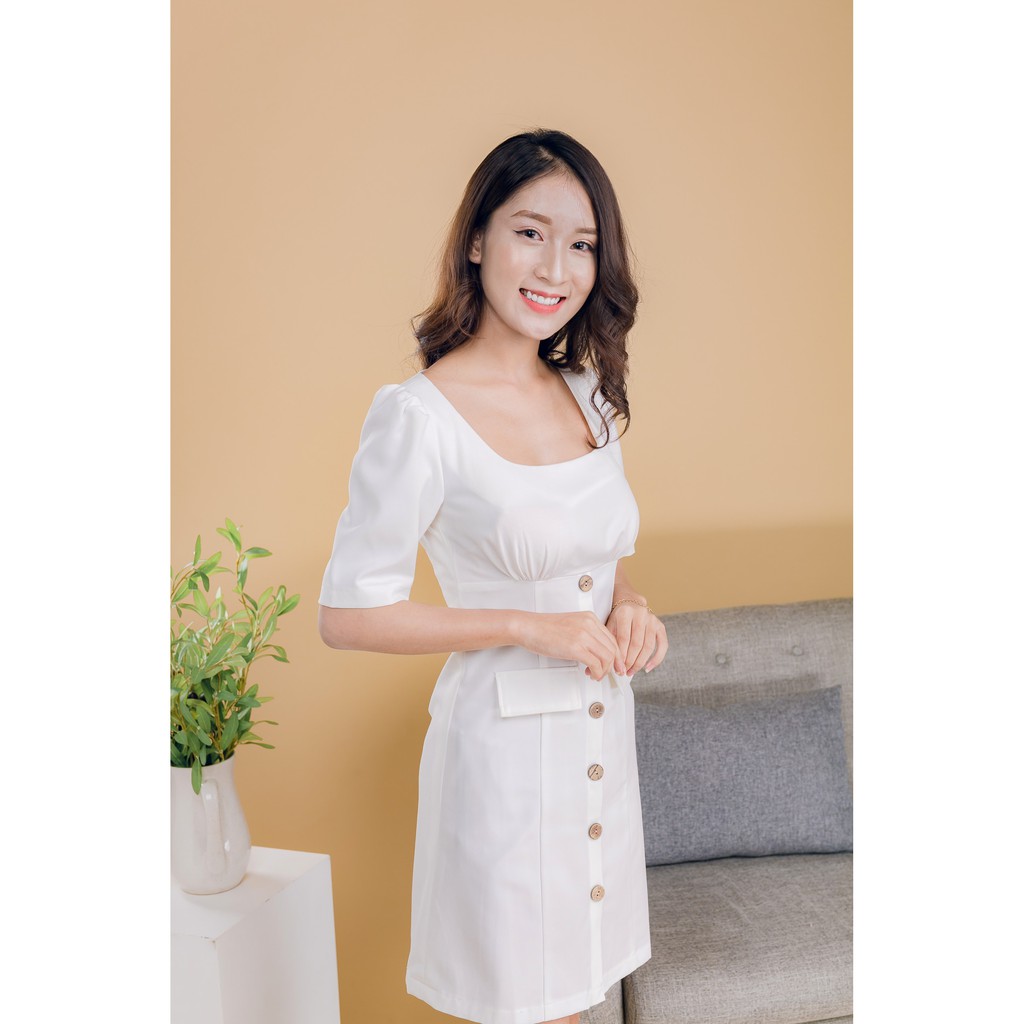 ĐẦM CỔ VUÔNG TAY LỠ