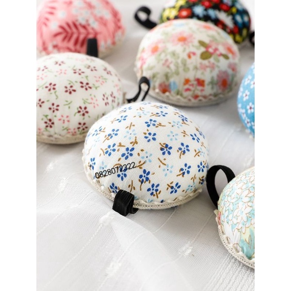 Gối Ghim Kim Đeo Tay Mẫu Ngẫu Nhiên.