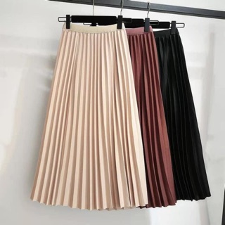 Chan váy xếp ly