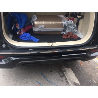 Chốp Chầy Cốp Ngoài Xpander Nhựa TPO