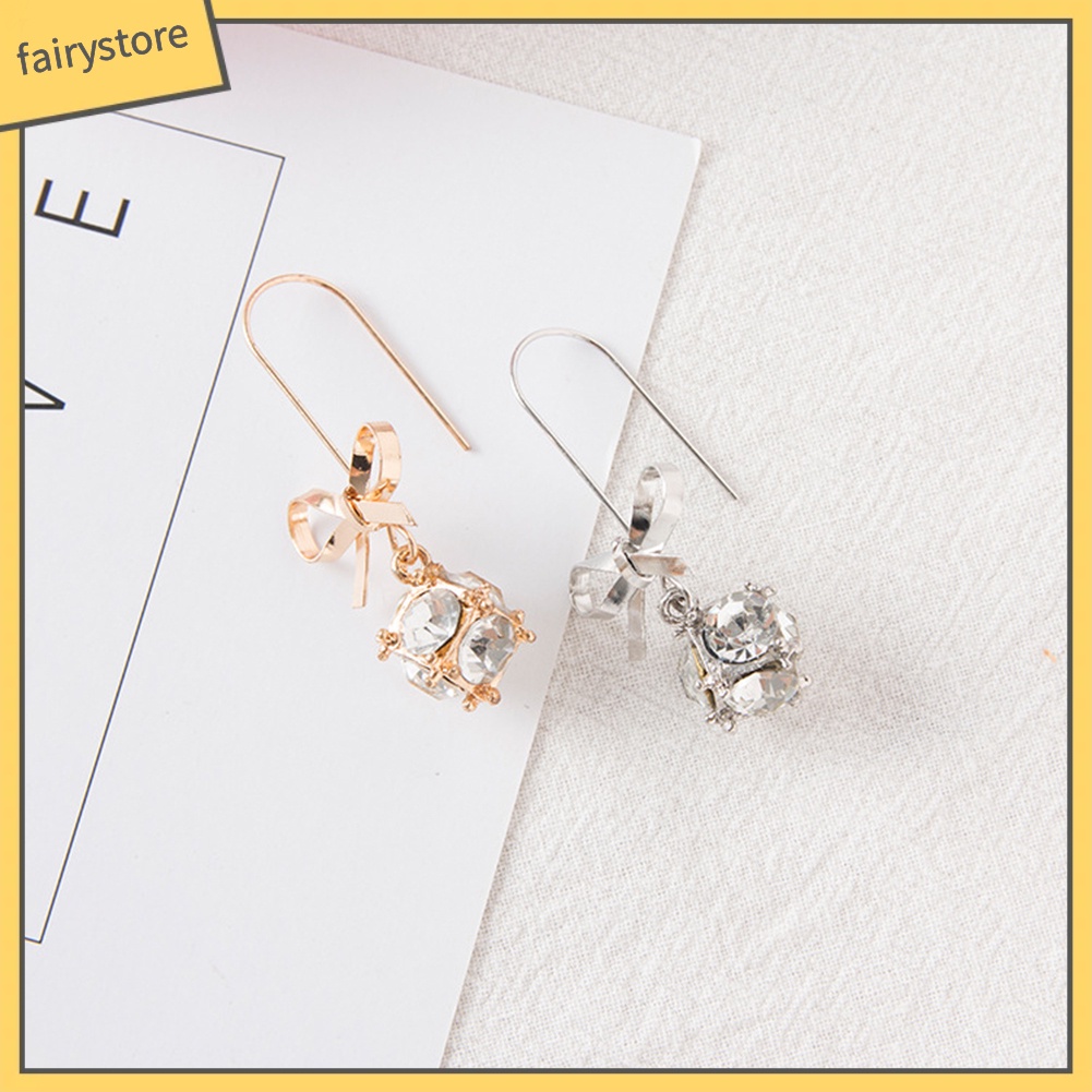 Bông tai nơ đính hạt xinh xắn