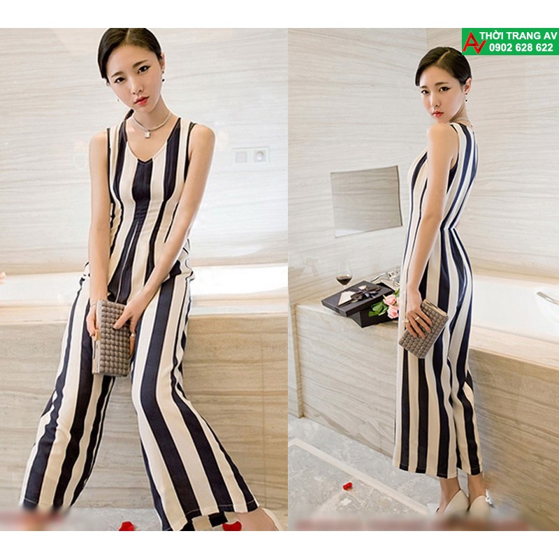 Jumpsuit - Đồ bay lửng sọc đứng trắng đen cổ tim đầy cá tính - AV5561