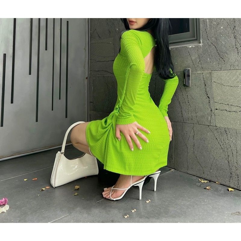 VÁY ÔM DÁNG XOÈ THIẾT KẾ NHÍU NGỰC VÀ KHOÉT LƯNG free size 40kg-55kg