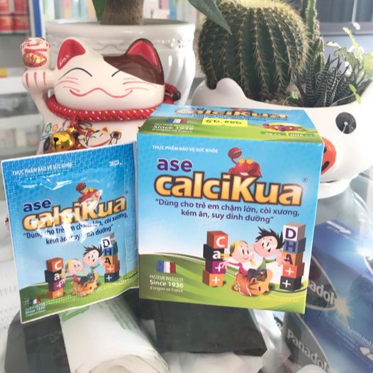 ASE CALCIKUA – Bổ sung calci, d3, dha cho trẻ cao lớn thông minh vượt trội (10 GÓI)