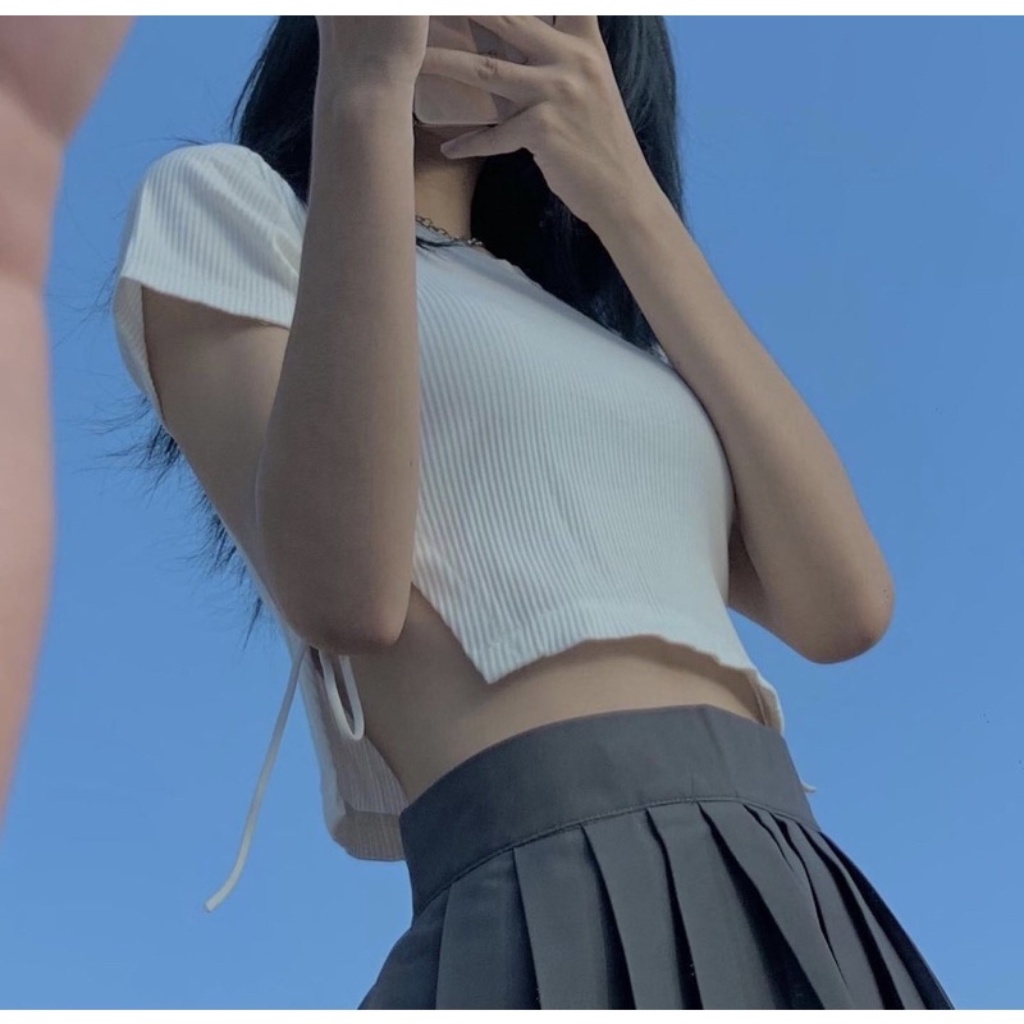 Áo croptop tay ngắn xẻ tà cột dây 2 bên sexy quyến rũ