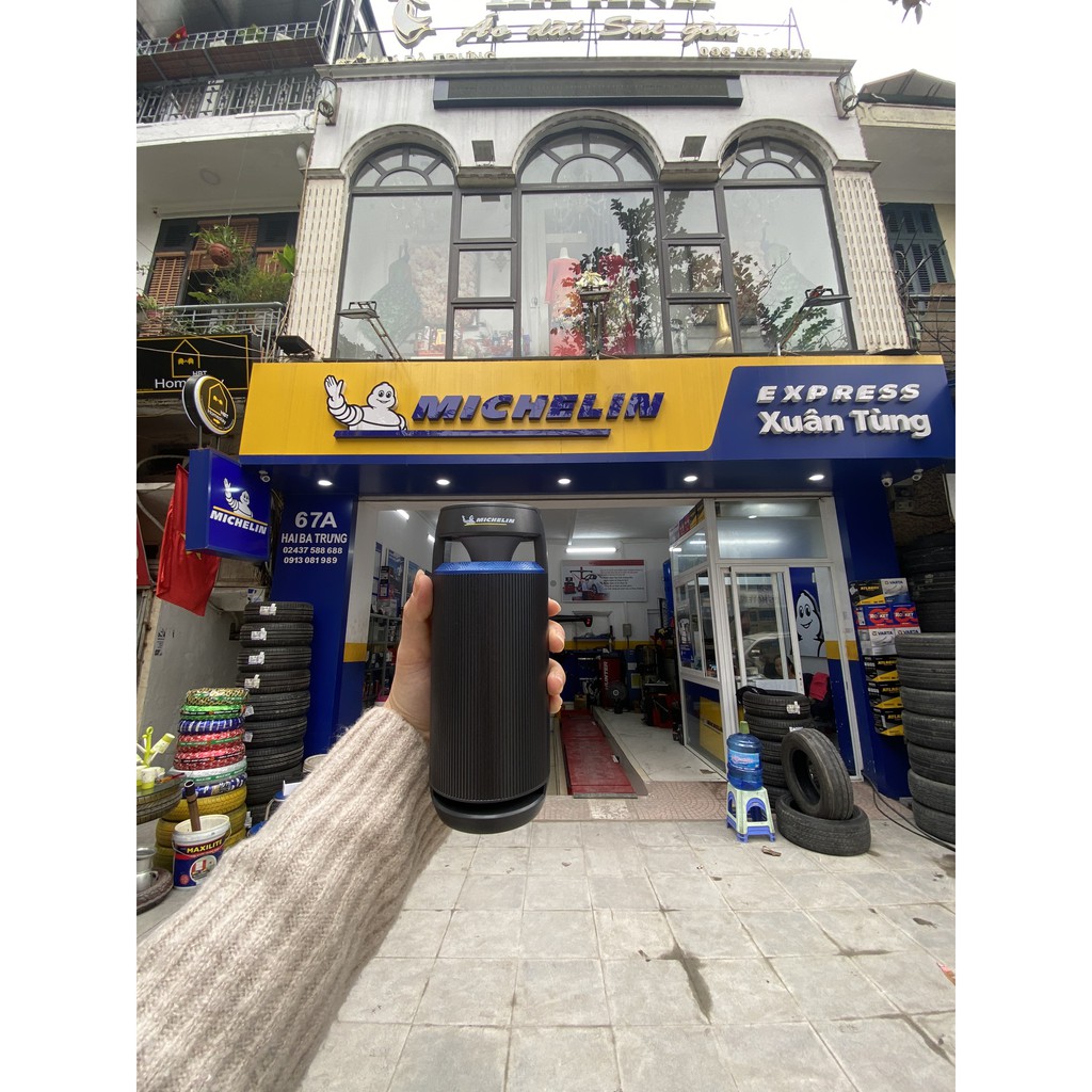 Máy lọc khử mùi không khí ô tô thông minh tự động Michelin dạng cốc ML19 CHÍNH HÃNG