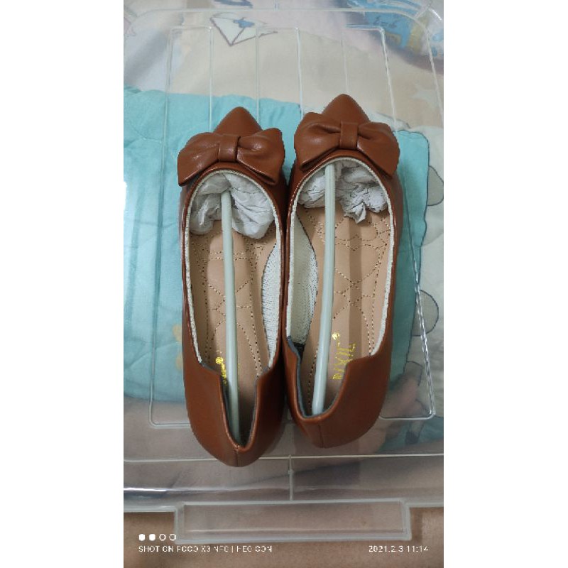 Thanh lý giày búp bê