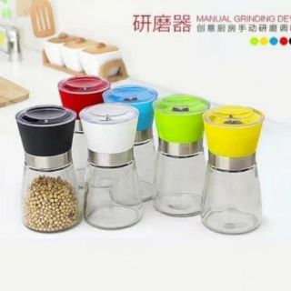 Cối xay tiêu cầm tay