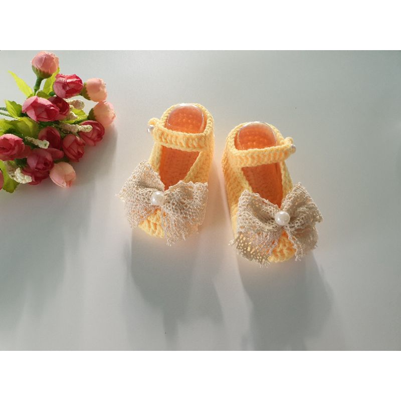 Giày len - Giày búp bê phối ren bằng len handmade cho bé 0 - 10m