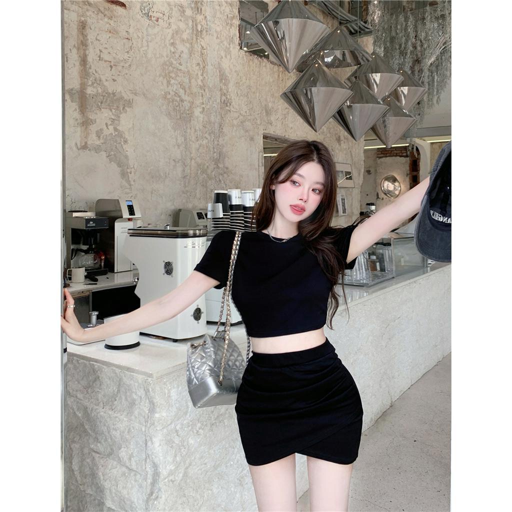 Áo Thun Ngắn Tay Hở Lưng / Chân Váy Ngắn Lưng Cao Ôm Dáng Gợi Cảm Cho Nữ