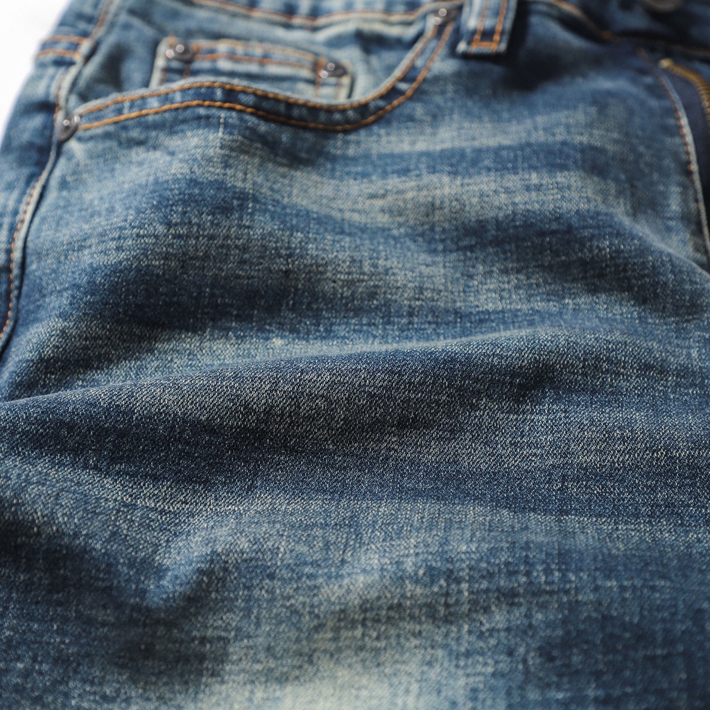 Quần jean dài nam DEFOXX xanh mài rách nhẹ,Form Slimfit,chất vải co dãn,ống quần 15 - 18cm,hàng VNXK -220546