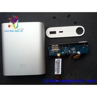 Box xiaomi 10400mah chính hãng cũ (4 pin) (không pin)