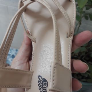 Giày sandan